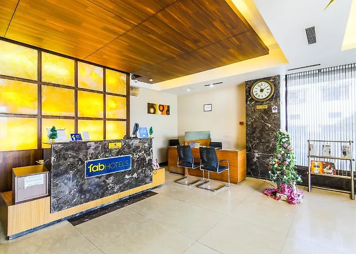 Fabhotel The Pinnacle Kutchery ChowkAirport Hotel